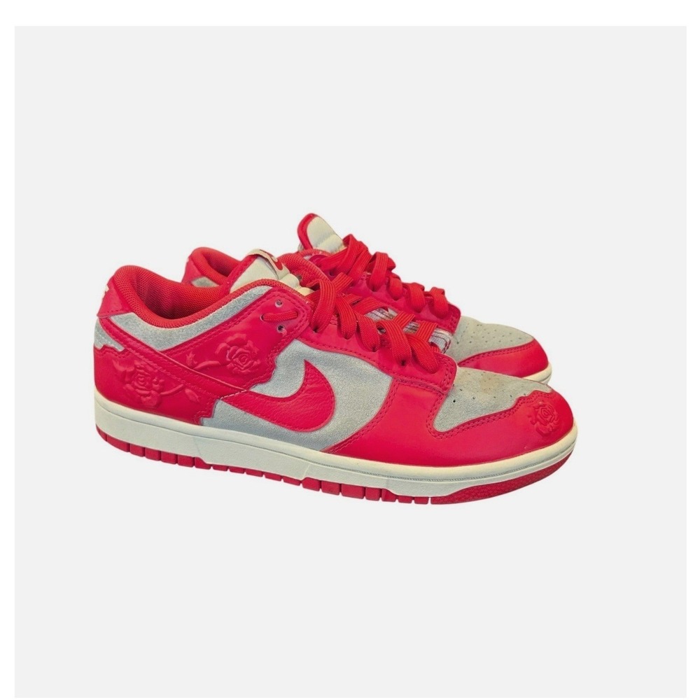 Nike Dunk Low LX Roses Red Grey Floral Sneakers Womens 8.5 Valentine's Hypebeast